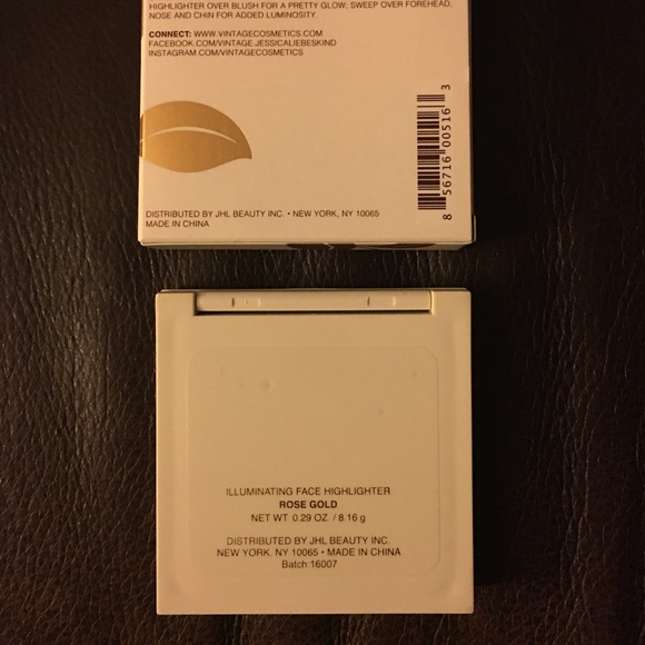 Vintage: Highlighter in Rose Gold 0.29oz/8.16g NEW - Picture 5 of 6